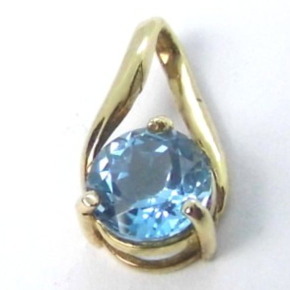 Jewelry - 1.00ct Blue TOPAZ Solitaire 10KY GOLD pendant